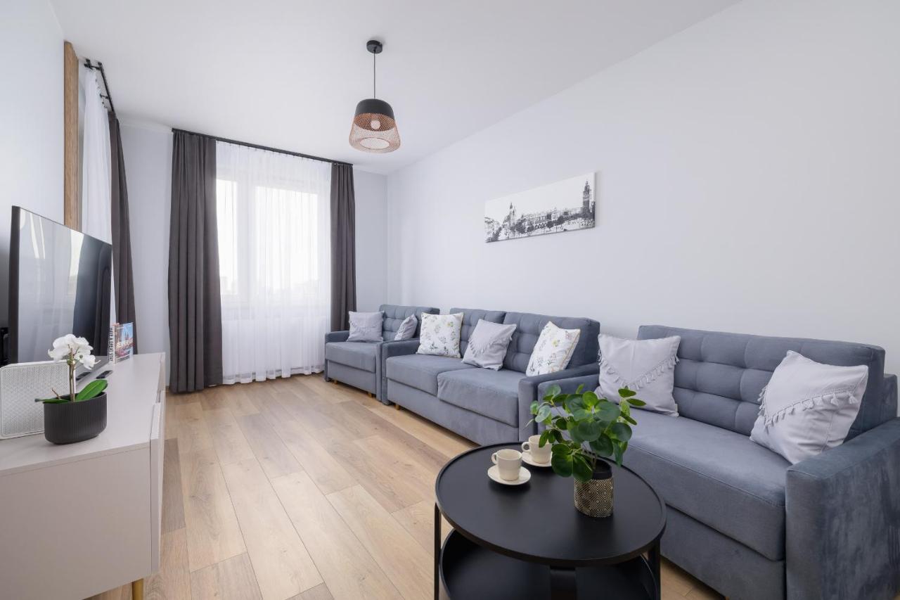 Osiedle Avia Harmonious Apartment With Balcony & Parking Cracow By Renters Prestige Krasków Eksteriør bilde