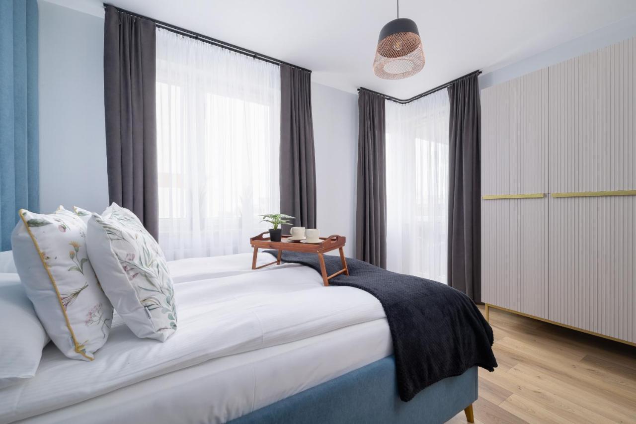 Osiedle Avia Harmonious Apartment With Balcony & Parking Cracow By Renters Prestige Krasków Eksteriør bilde